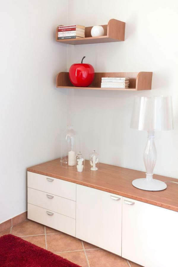 Apartamento La Finestra Sul Borgo Alba  Exterior foto